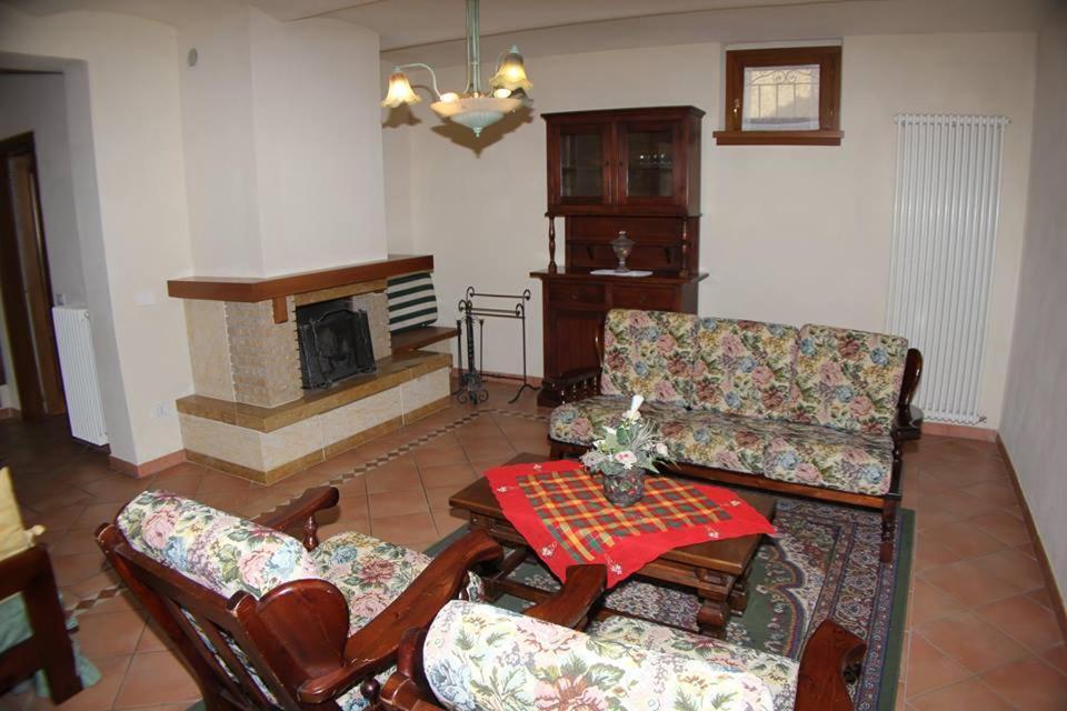 Lari Residence Il Vigneto المظهر الخارجي الصورة