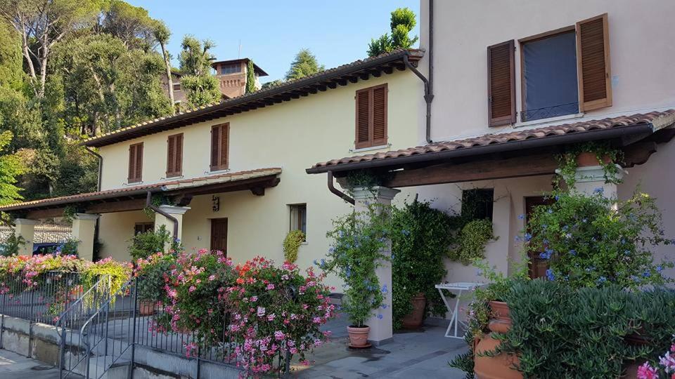 Lari Residence Il Vigneto المظهر الخارجي الصورة